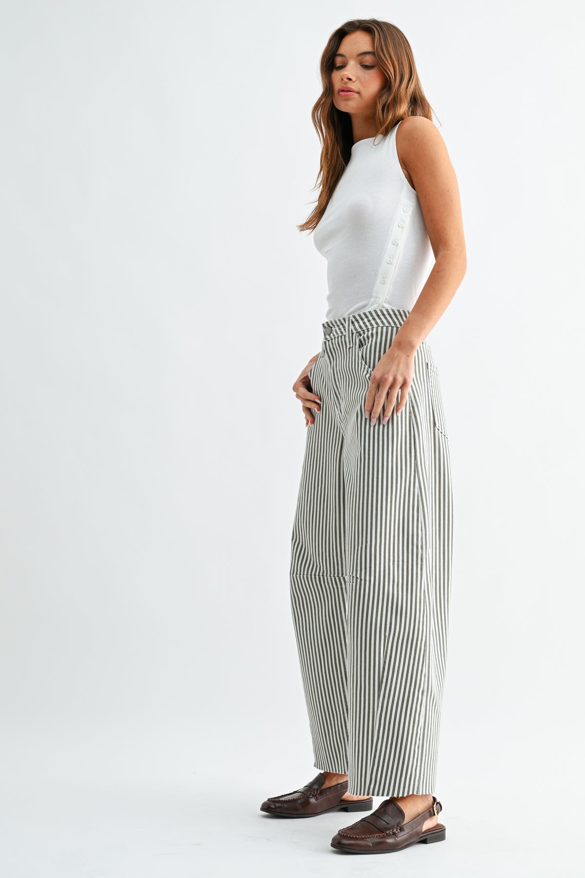 OLIVE STRIPE BARREL JEANS