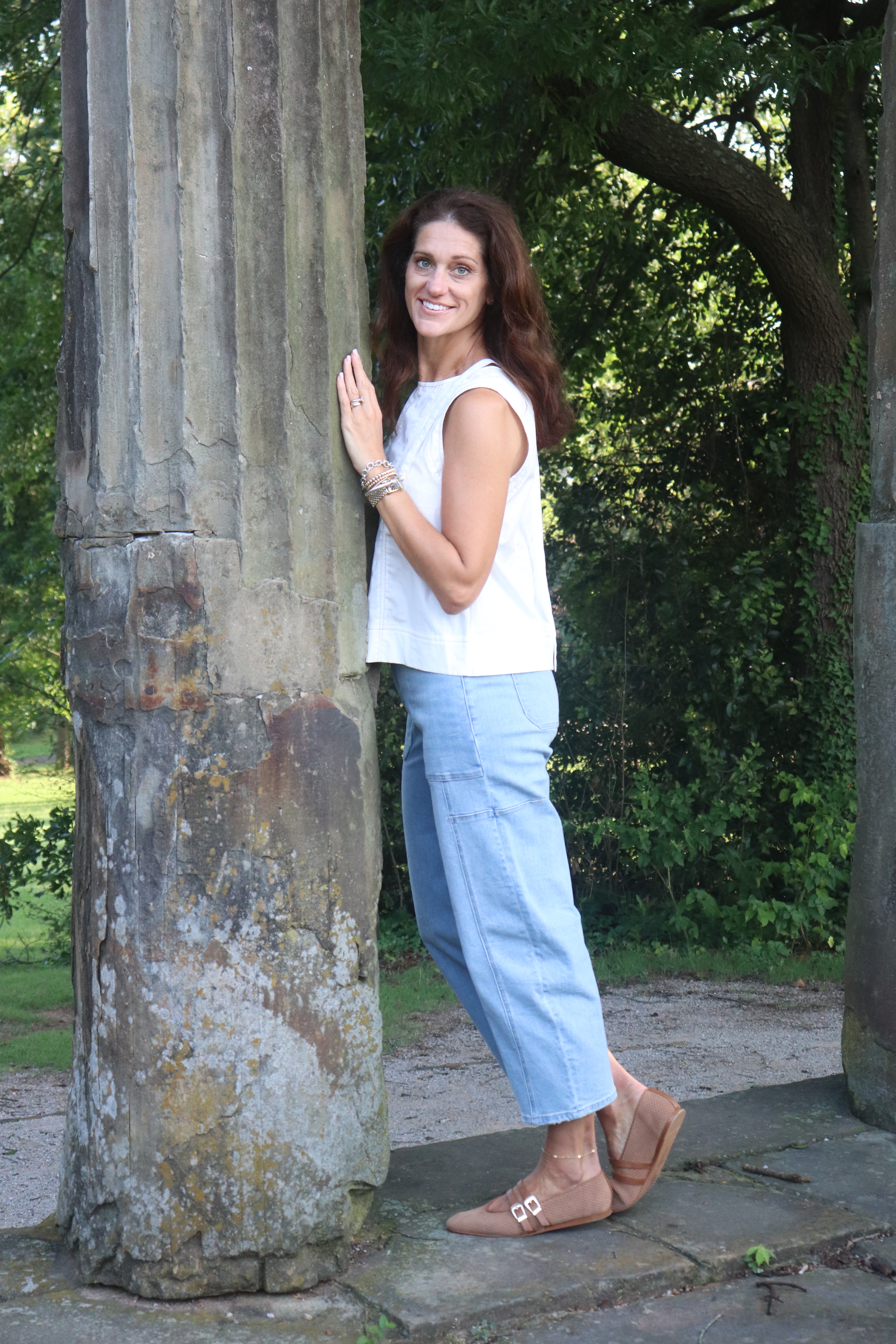 The Ellis Barrel Jean