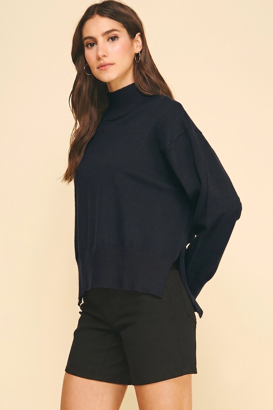 HI-LO TURTLENECK SWEATER