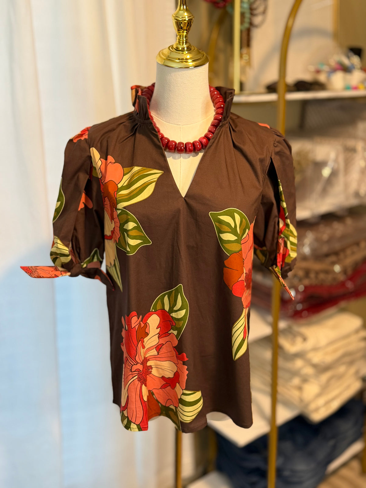 FLORAL RUFFLE NECK TOP | CHOCOLATE