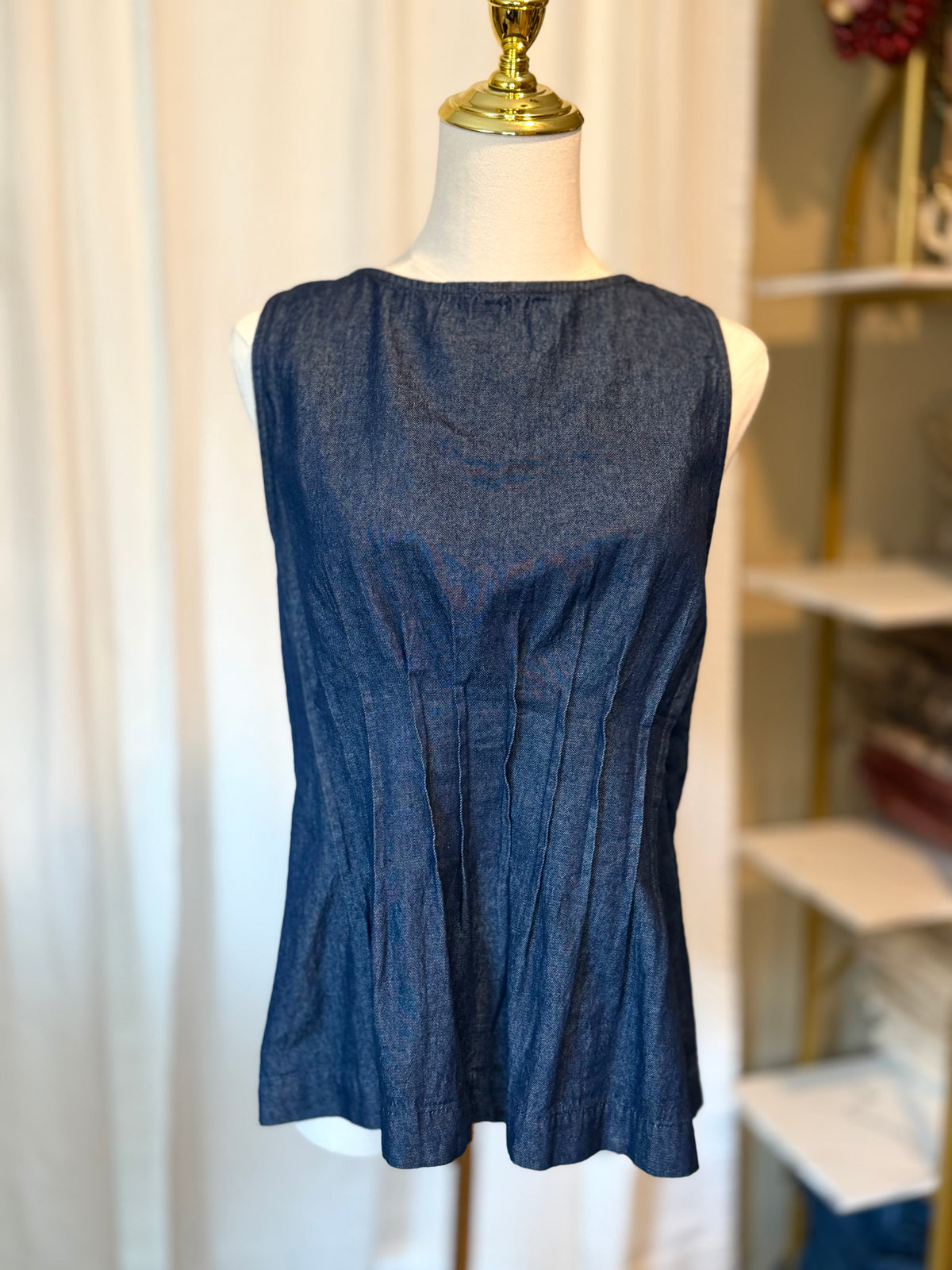 SCULPTED DENIM TOP