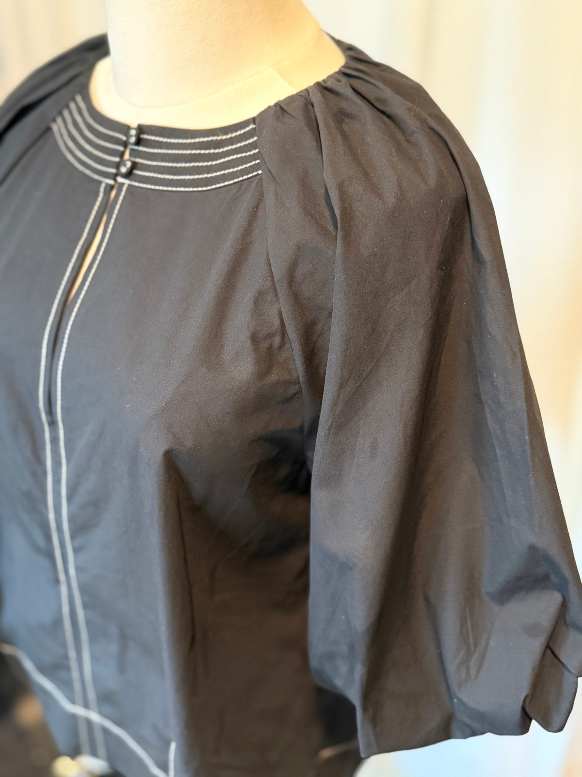 MARGOT CONTRAST TOP