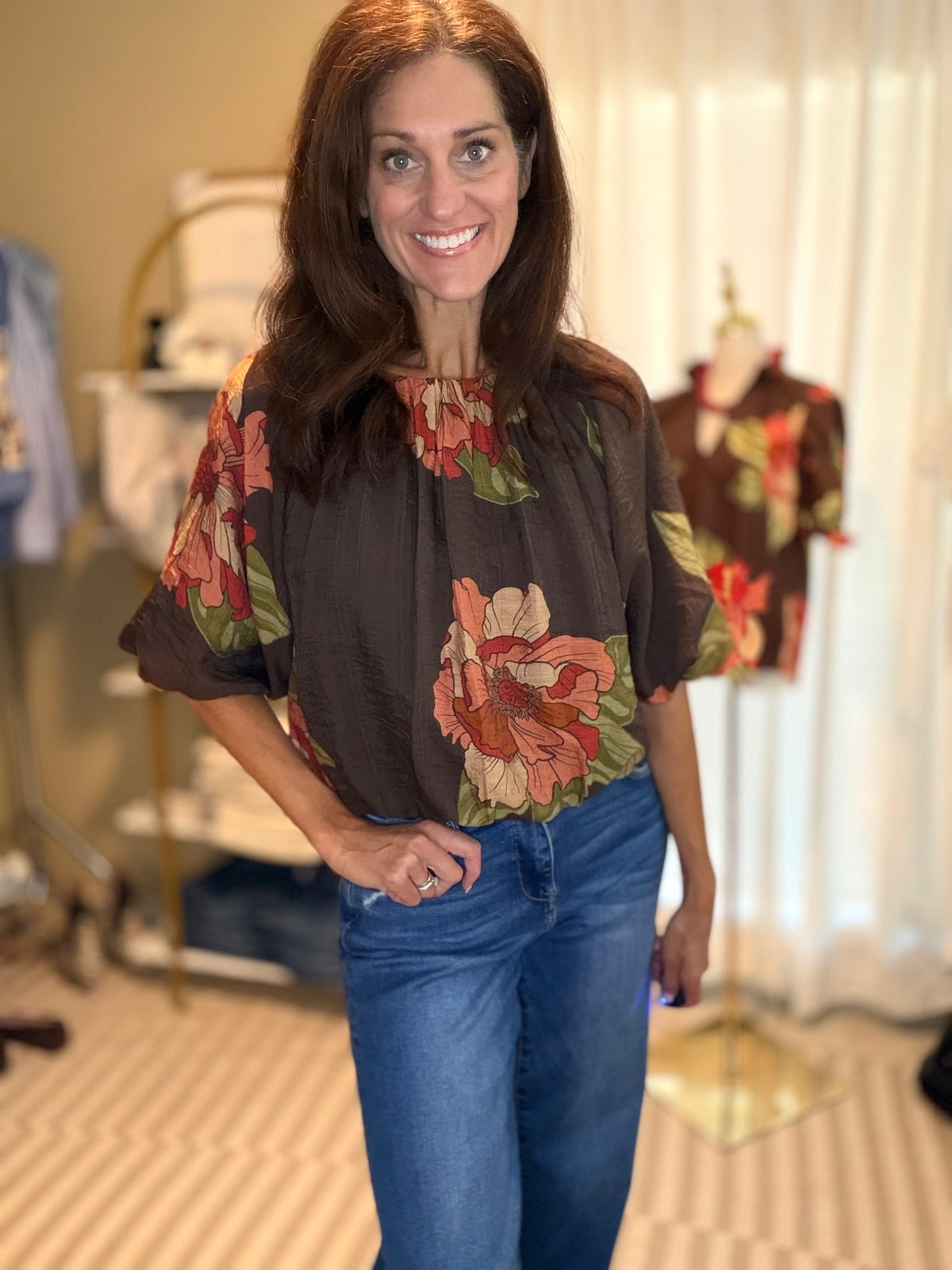 FLORAL SLEEVE BUBBLE TOP | CHOCOLATE