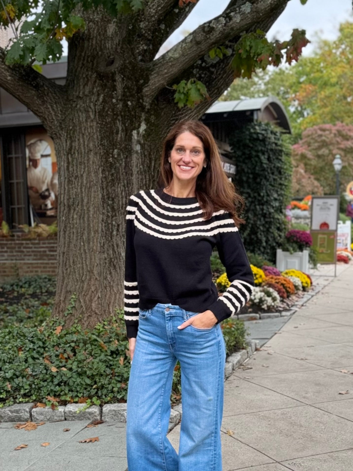 CROCHET RUFFLE SWEATER - THML