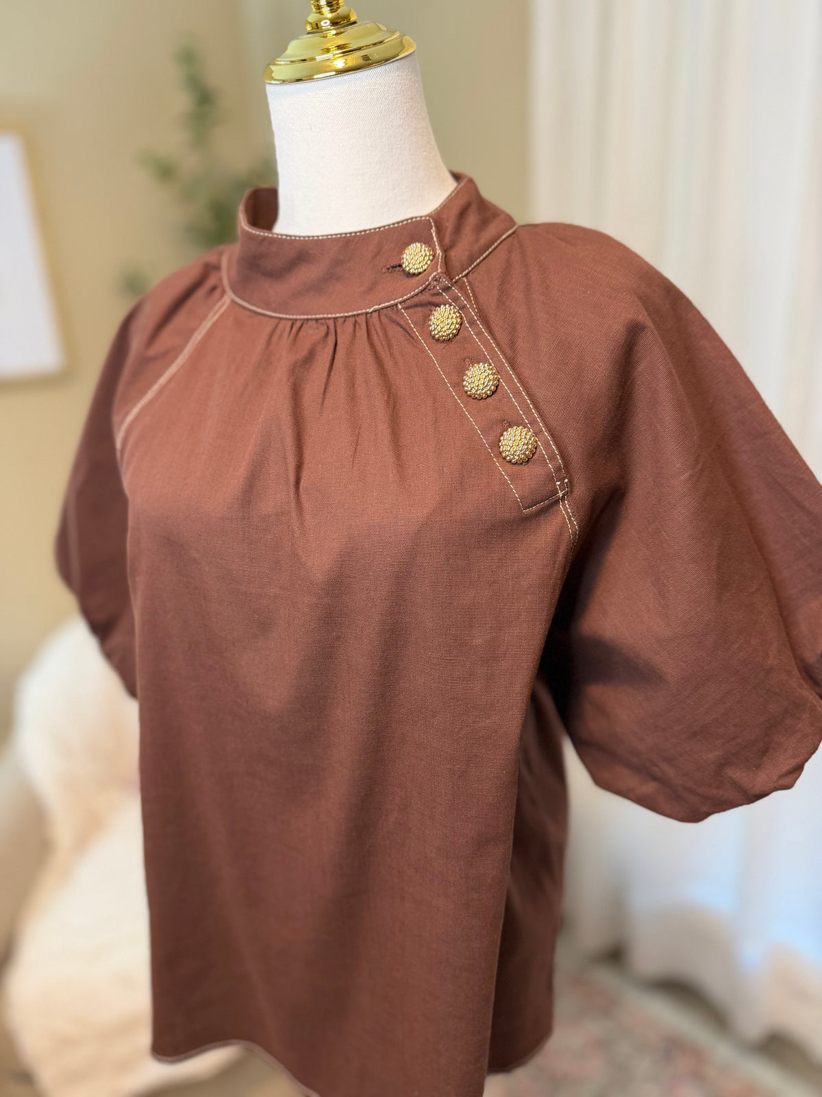BROWN PUFF SLEEVE TOP - THML